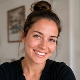Gloria R.